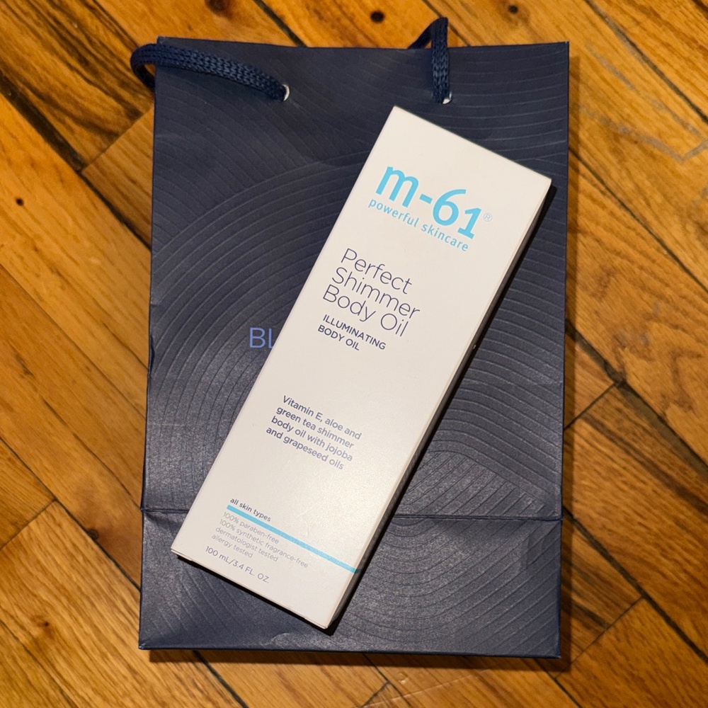 m-61 Perfect Shimmer Body Oil - Glow Finish (Gold) Full Size - New In Box - Picture 4 of 6